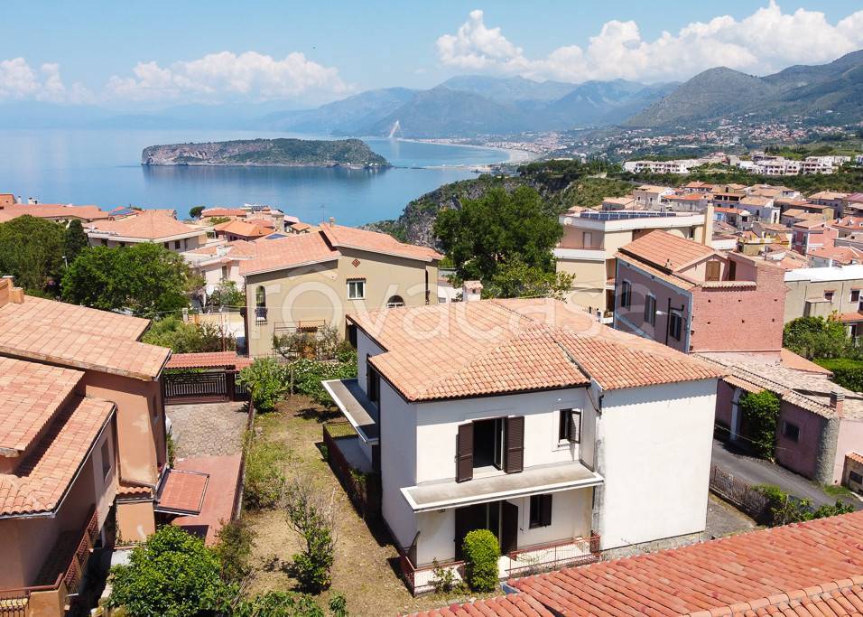 Villa in vendita a San Nicola Arcella via Timpone