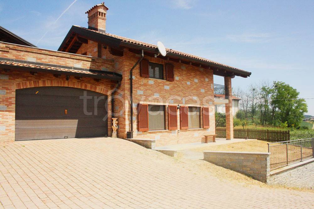 Villa a Schiera in vendita a Castelletto Merli via Roma