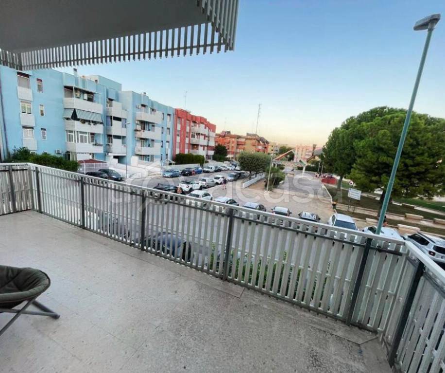 Appartamento in vendita a Valenzano via Giosuè Carducci