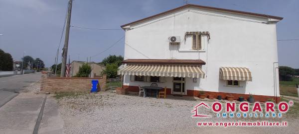 Casa Indipendente in vendita a Riva del Po via Bellaria