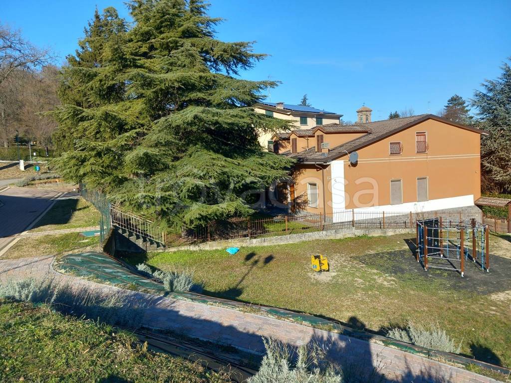 Villa in vendita a Fortunago via Roma, 4