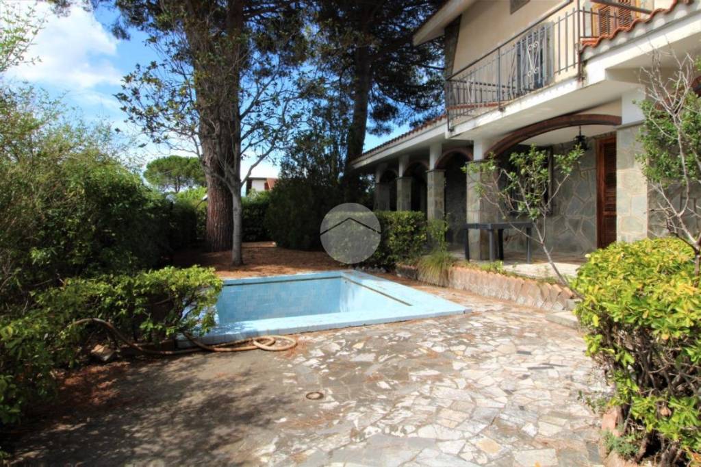 Villa in vendita ad Agropoli via Del Colle, 16