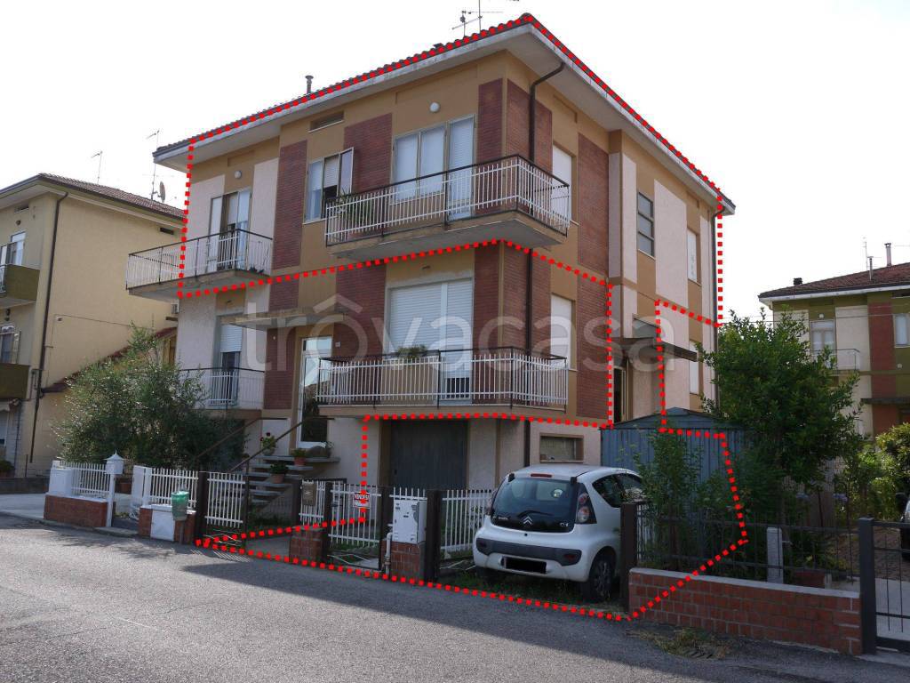 Appartamento in in vendita da privato a Vallefoglia via Luigi Einaudi, 18