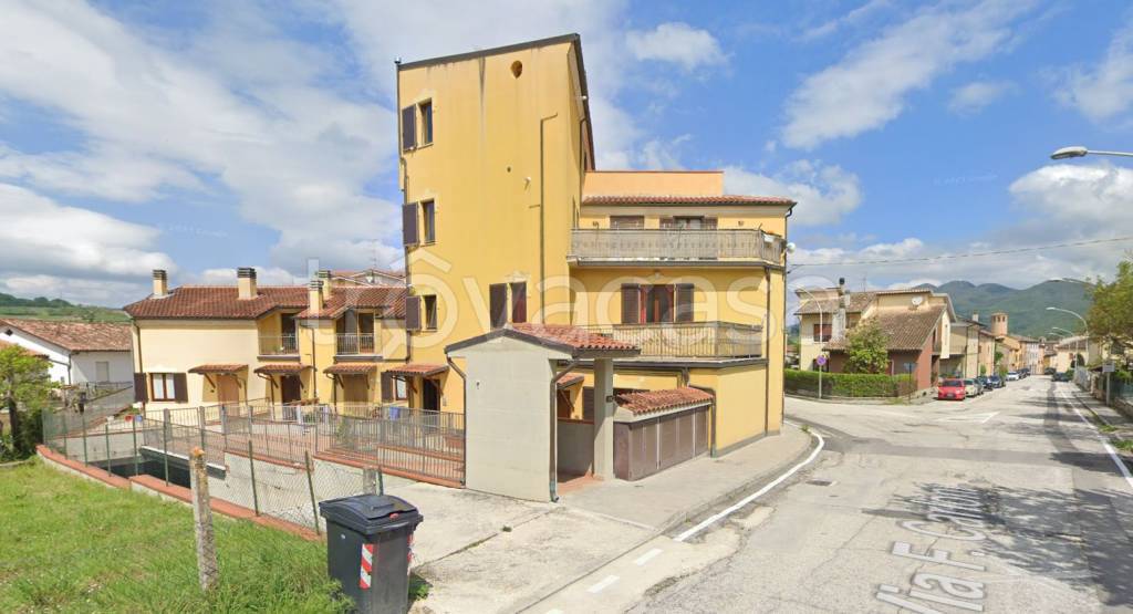 Appartamento in in vendita da privato a Cerreto d'Esi via Giuseppe Chillemi, 22