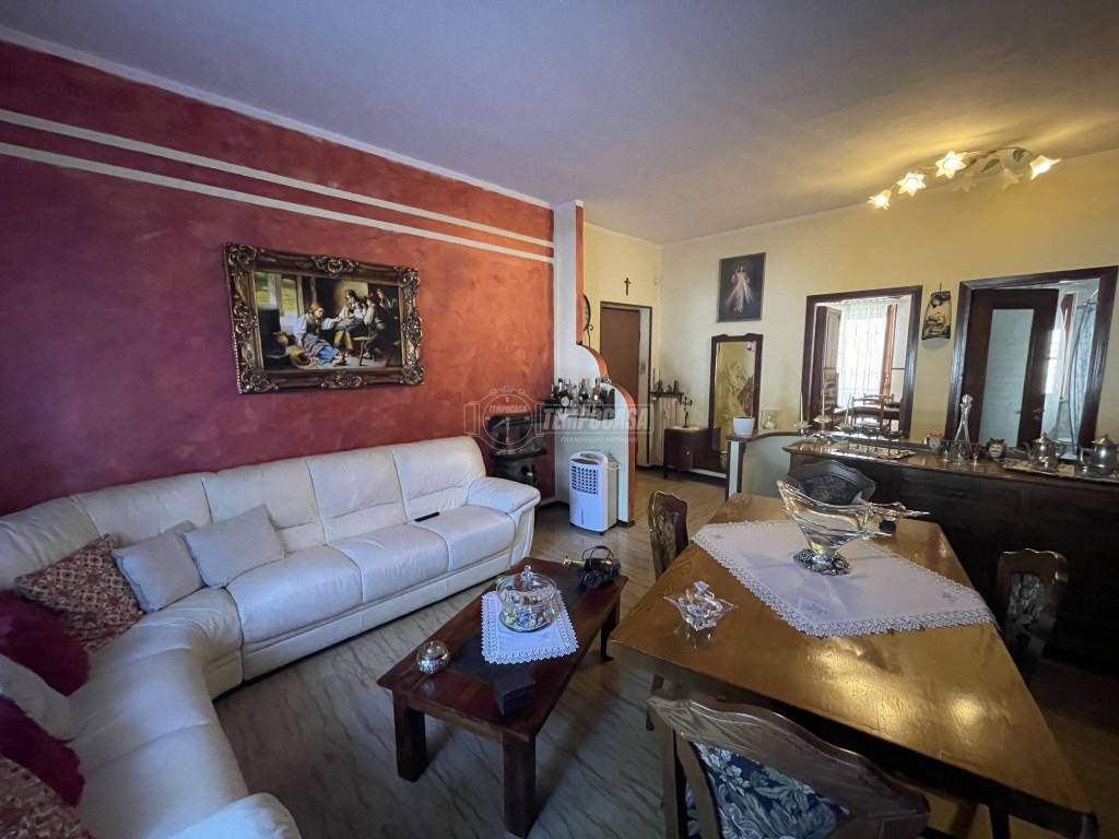Appartamento in vendita ad Asti via Francesco Cendola 4