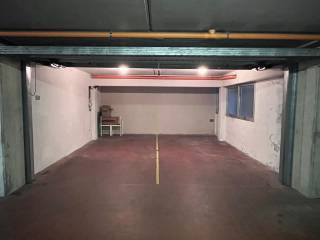 Garage in affitto a bologna via dal lino, 23