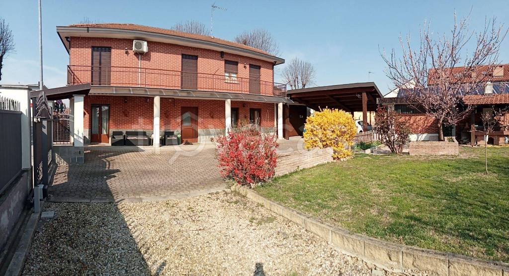 Villa in in vendita da privato a Carignano via Speranza, 8