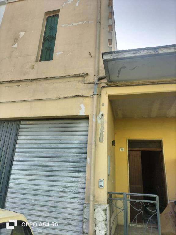 Appartamento in vendita a San Donaci via Tunisi, 27, 72025 San Donaci br, Italia
