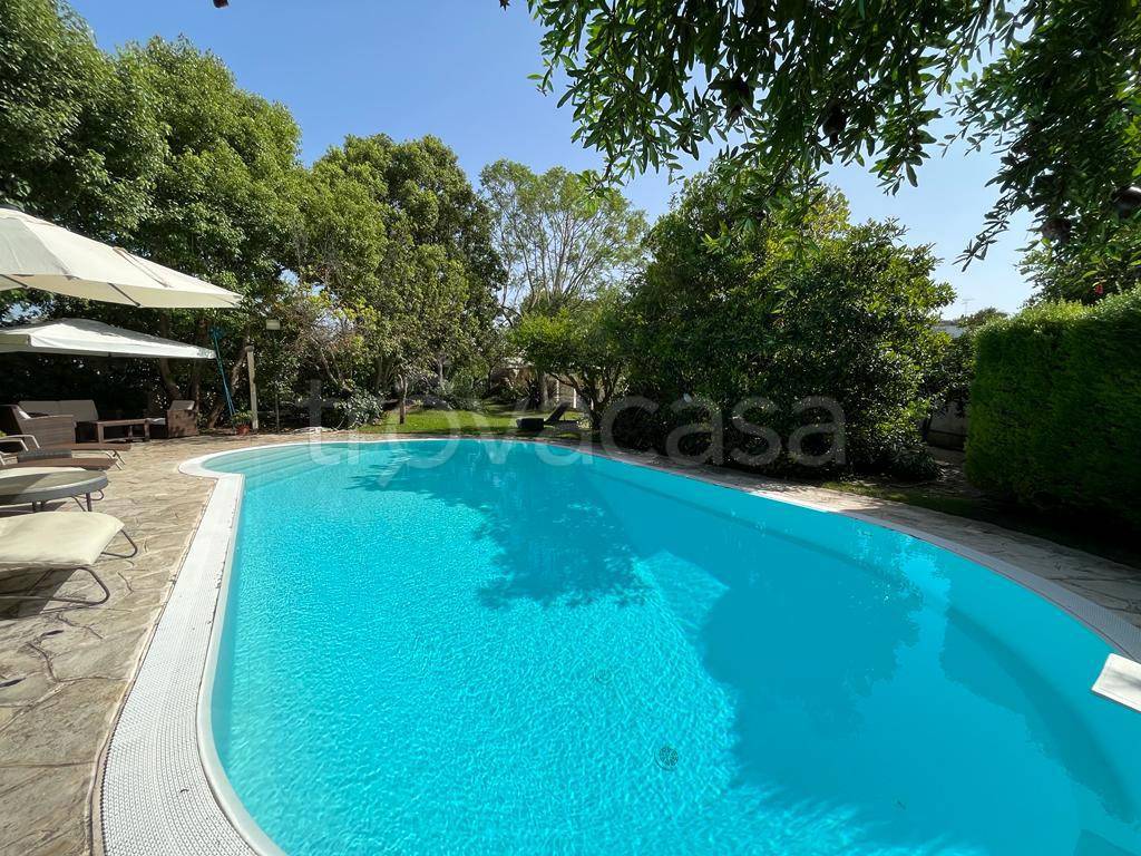 Villa in vendita a Lizzanello via delle Mimose, 64