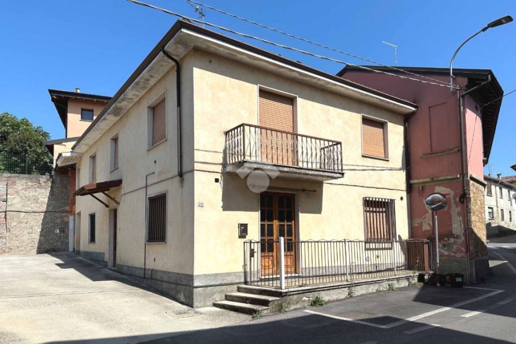 Casa Indipendente in vendita a Bagnolo Cremasco via Dante Alighieri, 20