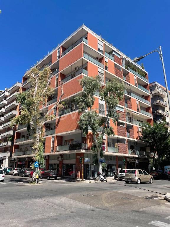 Appartamento in vendita a Bari viale Antonio Salandra, 11