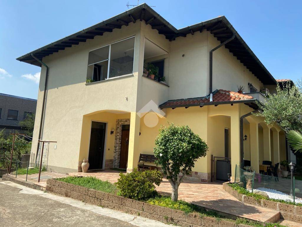 Appartamento in vendita a Samarate via Aspesi Gaetano, 123