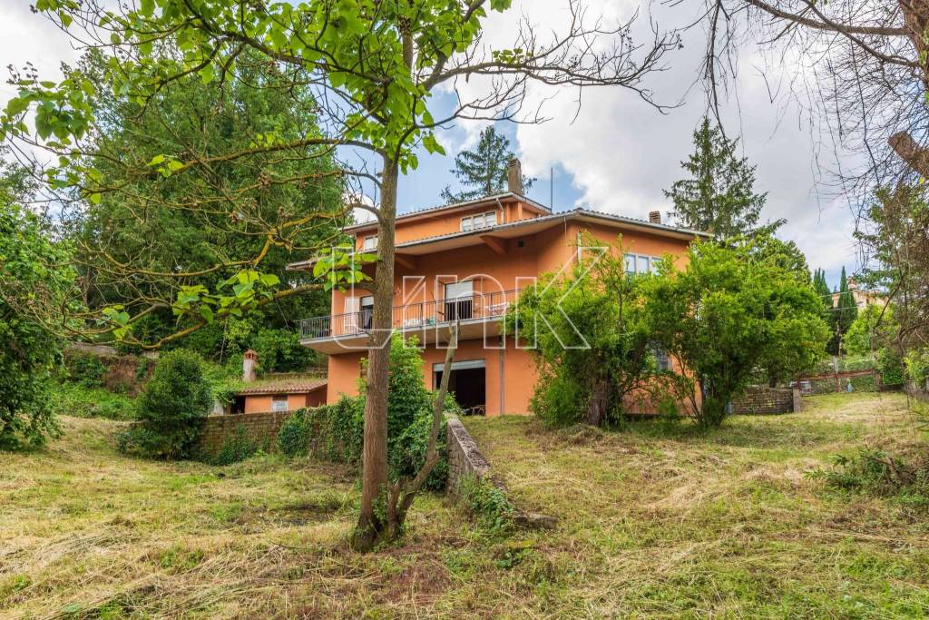 Villa in vendita a Rignano Flaminio località Valle Spadana 16