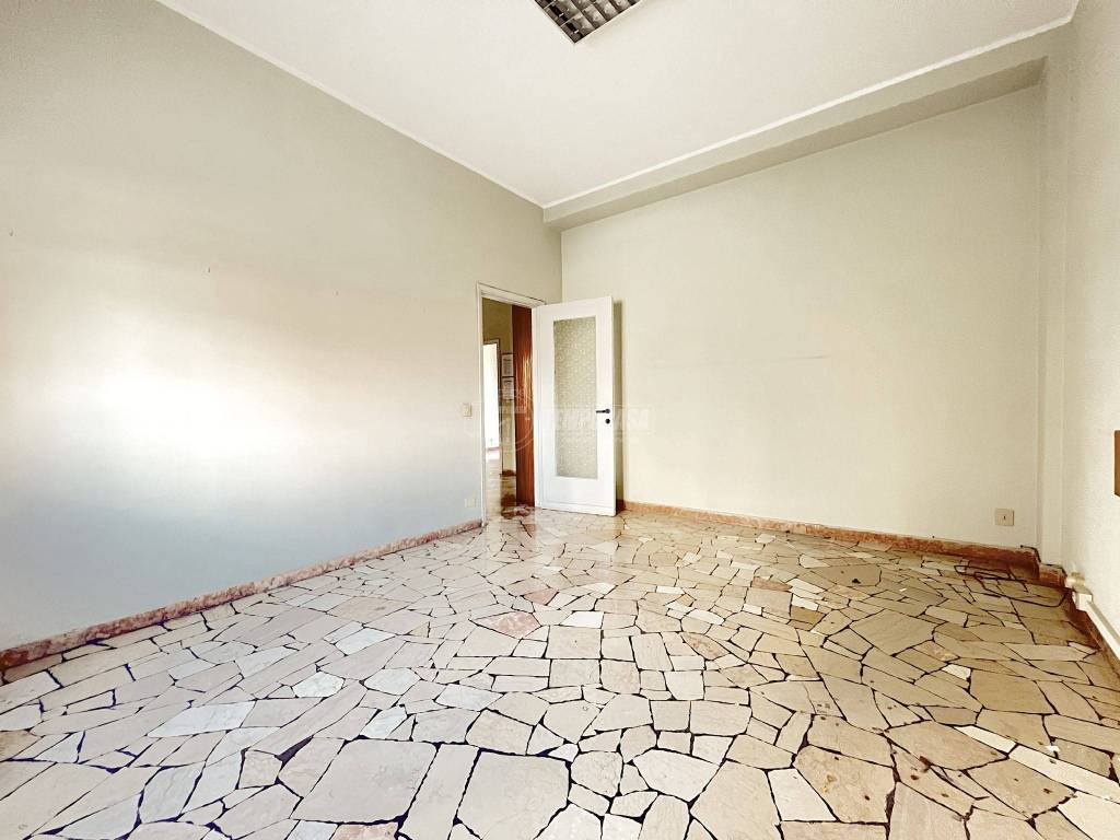 Appartamento in vendita a Vigevano via Galileo Galilei 15