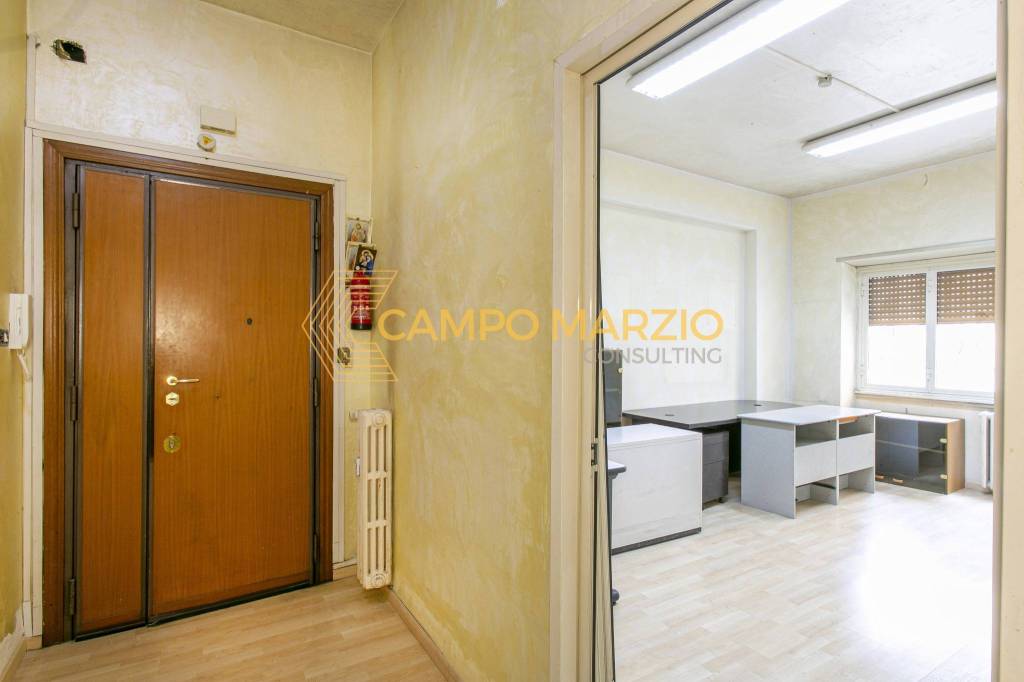 Appartamento in vendita a Roma viale Telese