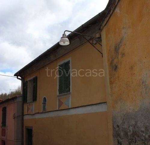 Casa Indipendente in vendita a Borghetto di Vara strada Provinciale 35