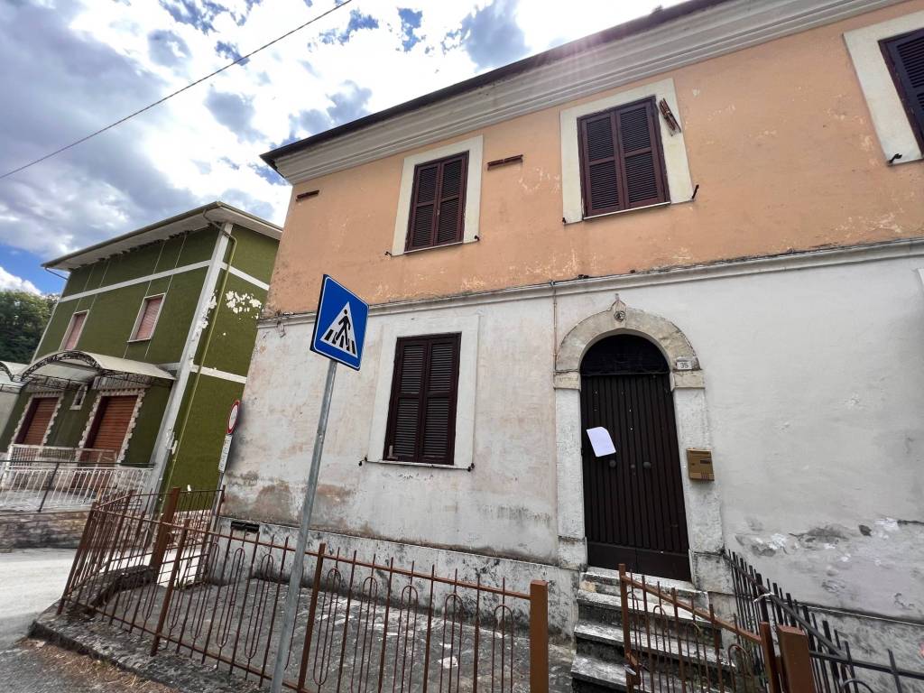 Casa Indipendente in vendita a Castel Sant'Angelo via Seconda Nazionale, 34