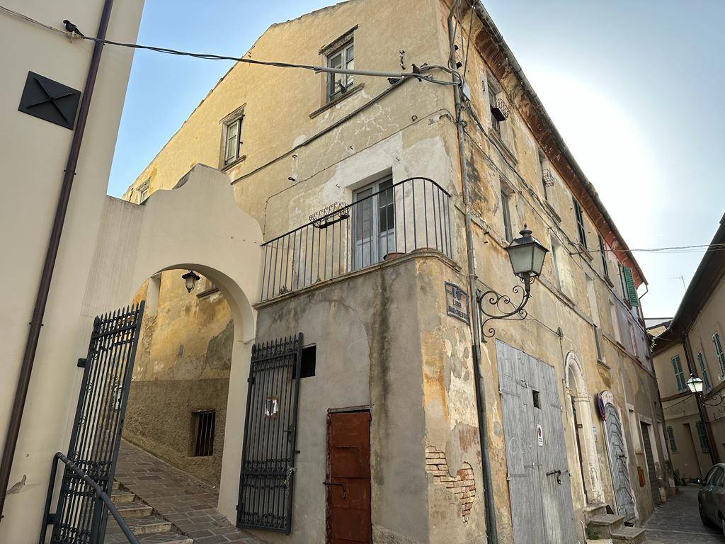 Casa Indipendente in vendita a Pianella piazza Luigi Marchetti