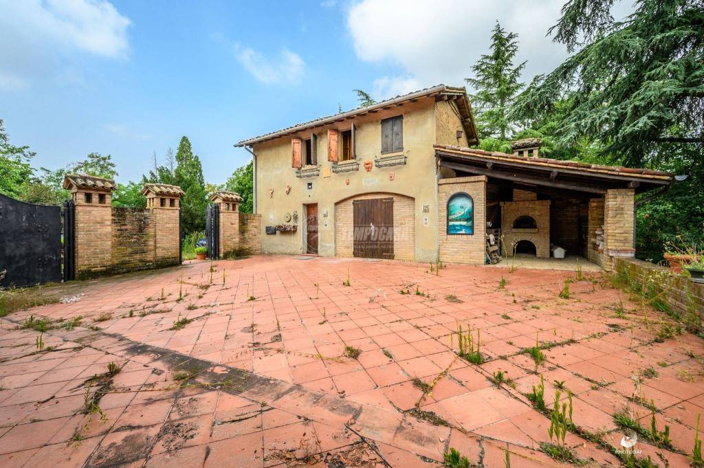 Villa Bifamiliare in vendita a Castelvetro di Modena via Lunga 22