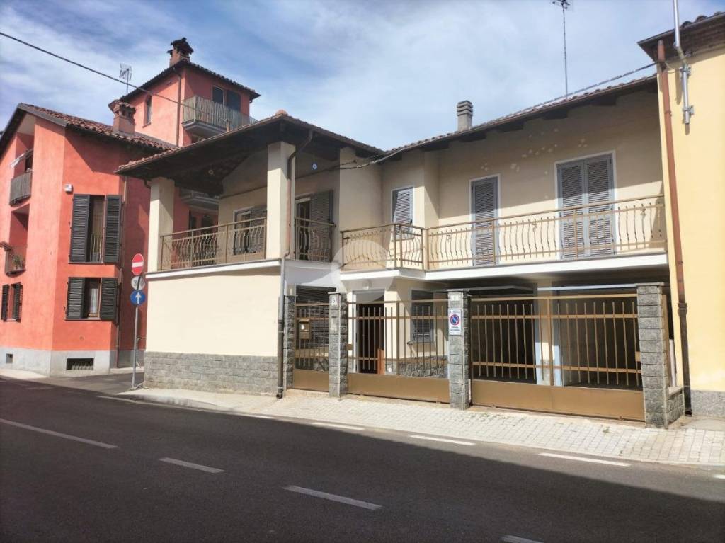 Casa Indipendente in vendita a Sant'Albano Stura via Roma, 5