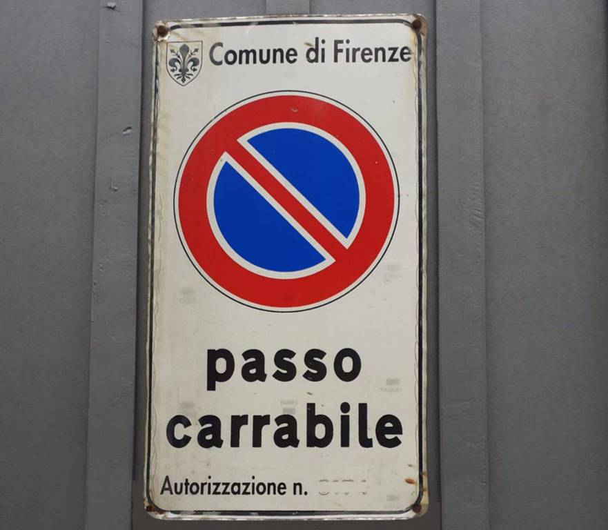 Garage in vendita a Firenze via dei Vanni