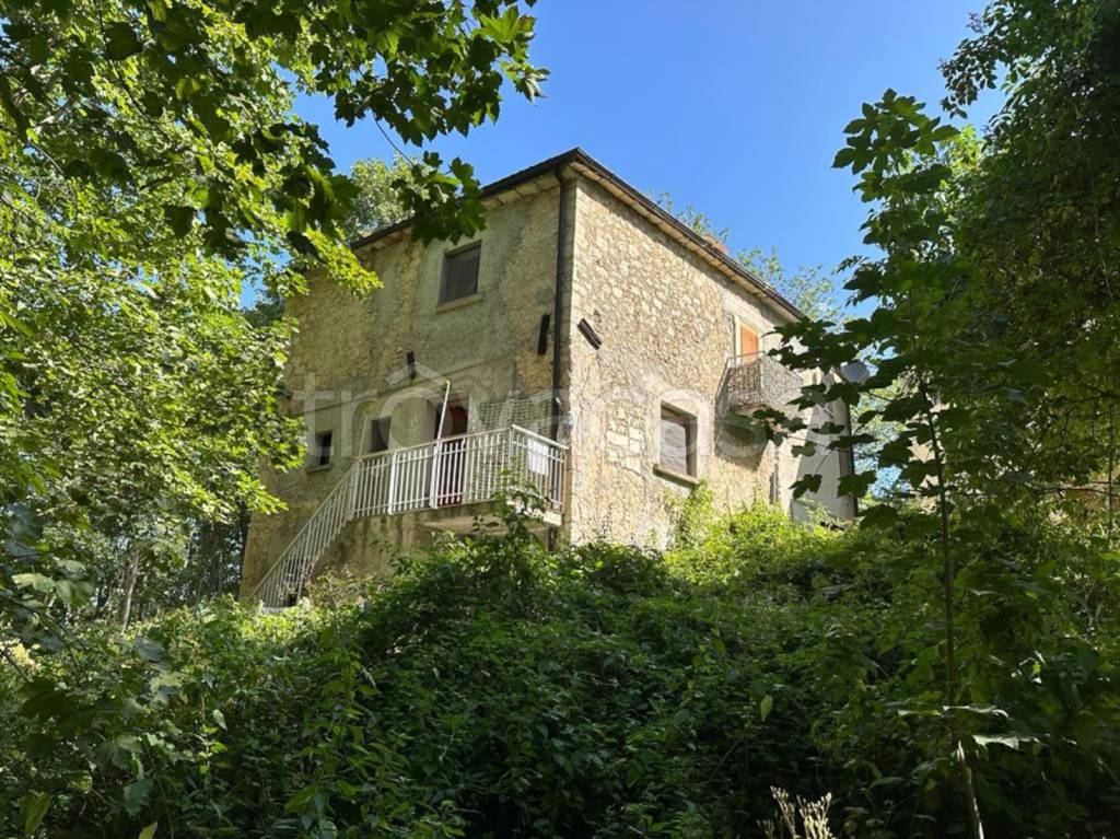 Casa Indipendente in vendita a Sant'Eufemia a Maiella san Giacomo