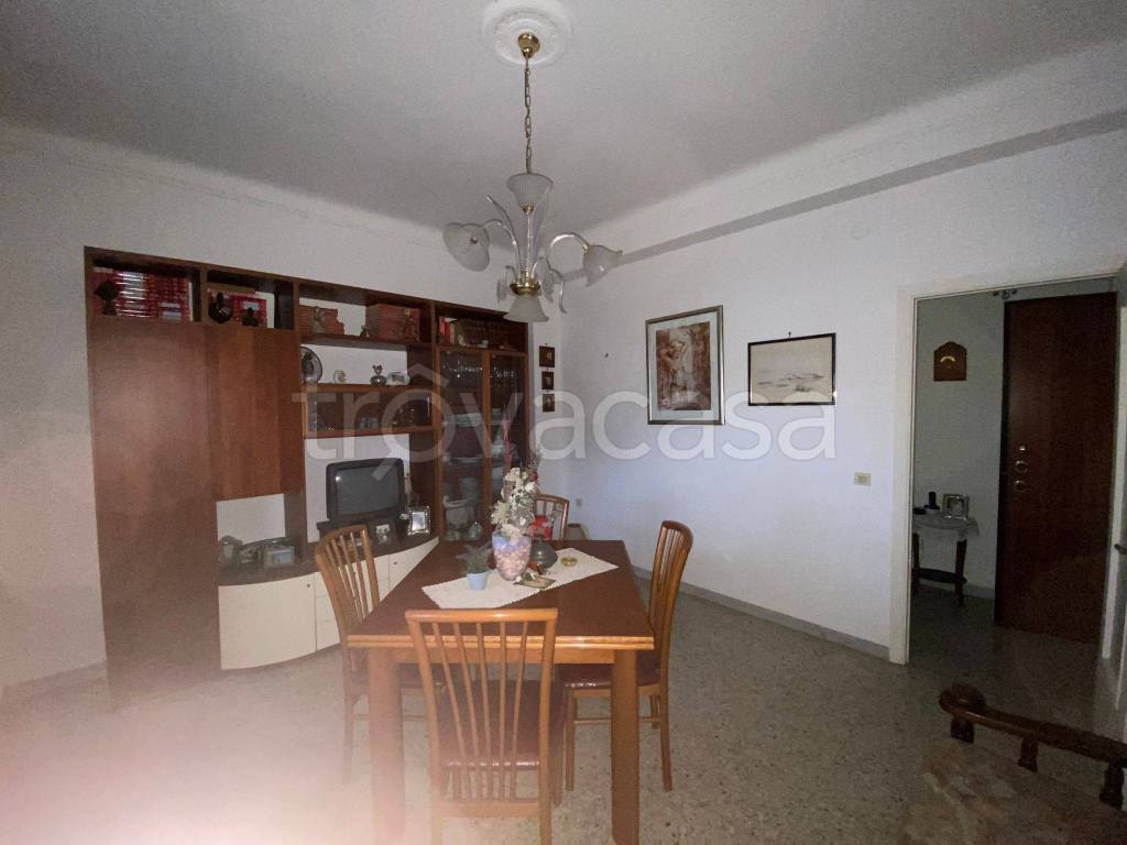 Appartamento in in vendita da privato a Taranto via Lago di Monticchio, 1