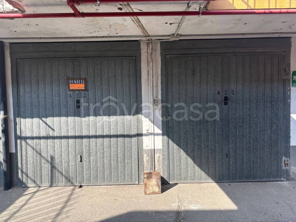 Garage in vendita a Moncalieri via Giordano Bruno, 18