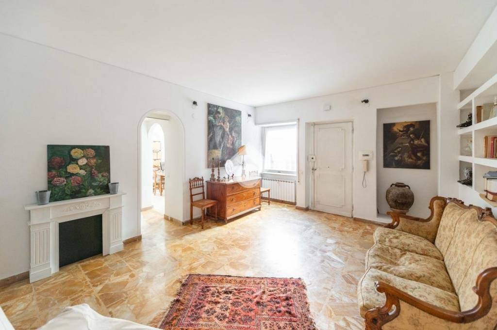Appartamento in vendita a Roma via livio pentimalli, 84