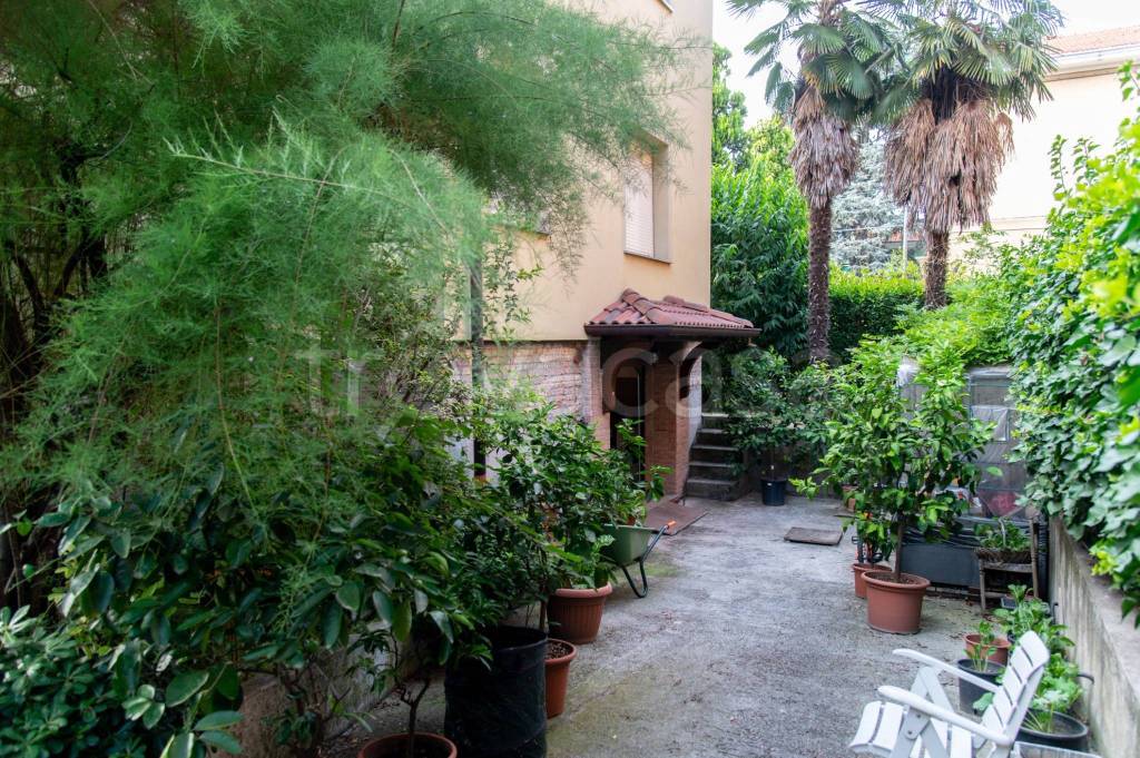 Casa Indipendente in vendita a Parma via Sassari