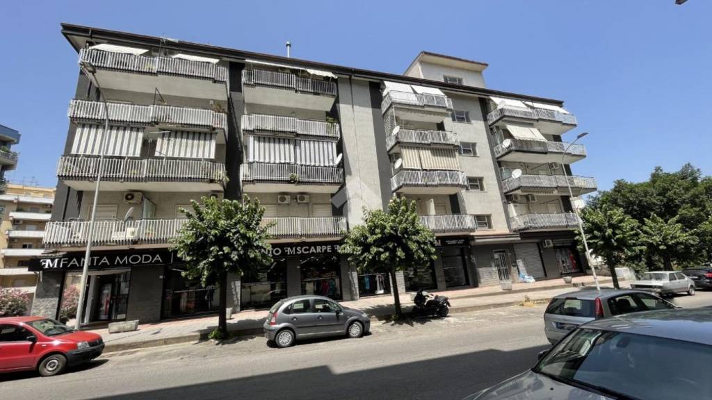 Appartamento in vendita a Corigliano-Rossano via Bernardino Telesio, 2