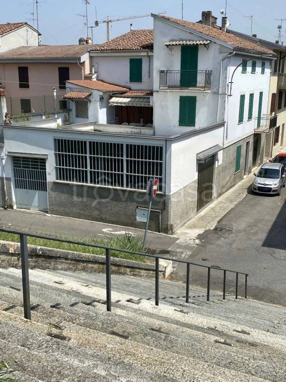Villa in vendita a Casalmaggiore via Giuseppe Garibaldi, 24