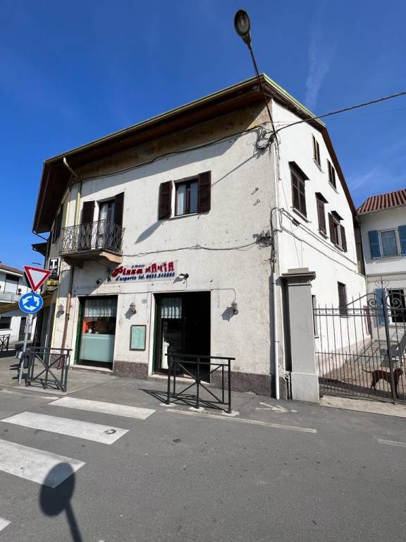 Pizzeria in in vendita da privato ad Arona piazza San Rocco