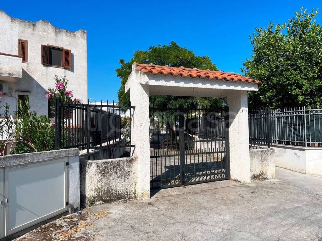 Appartamento in vendita a Rodi Garganico viale dei Melograni, 60