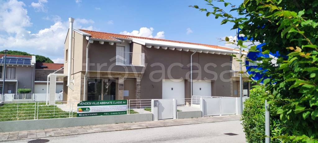 Villa Bifamiliare in vendita a Casier via Alessandro Volta