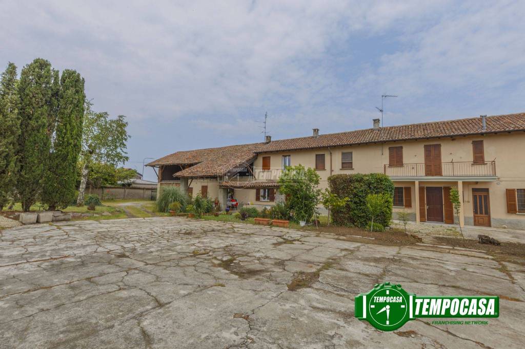 Villa in vendita a Villanova d'Ardenghi via Roma
