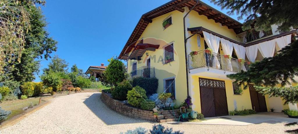 Villa in vendita a Sanfrè via Delle Chiese, 50