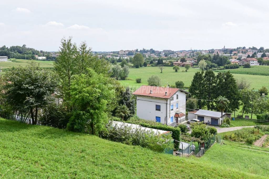 Villa Bifamiliare in vendita a Cantù via Monte Rosa