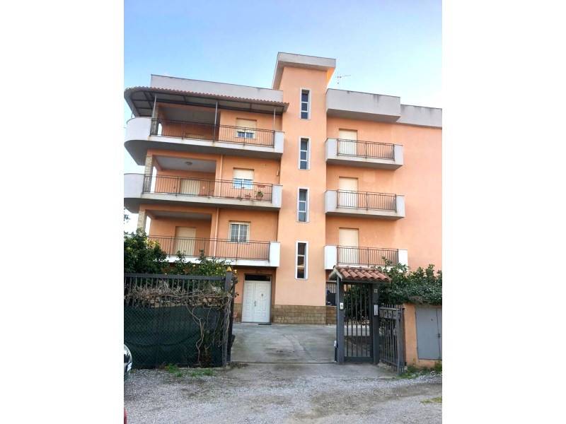 Appartamento in vendita a Palermo via Piano del Fico