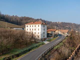 Intero stabile in vendita a narzole via stazione, 21