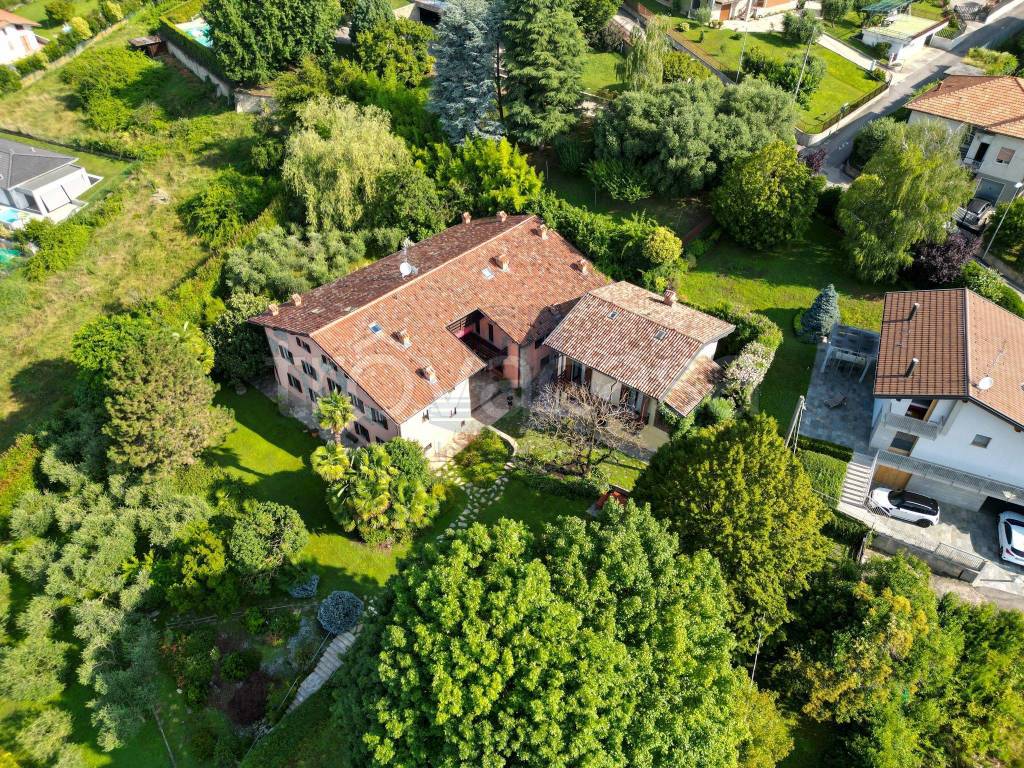 Villa Bifamiliare in vendita a Cenate Sopra via Costa Muratori