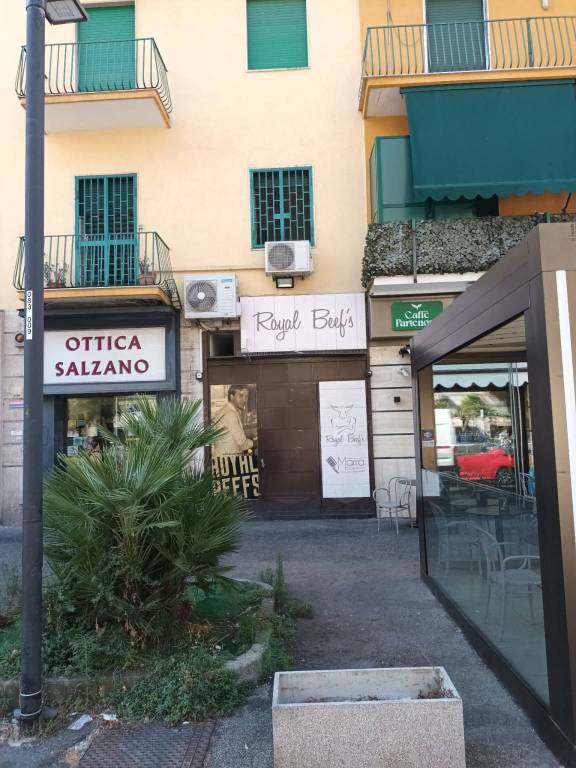 Magazzino in in vendita da privato a Napoli viale di Augusto, 29