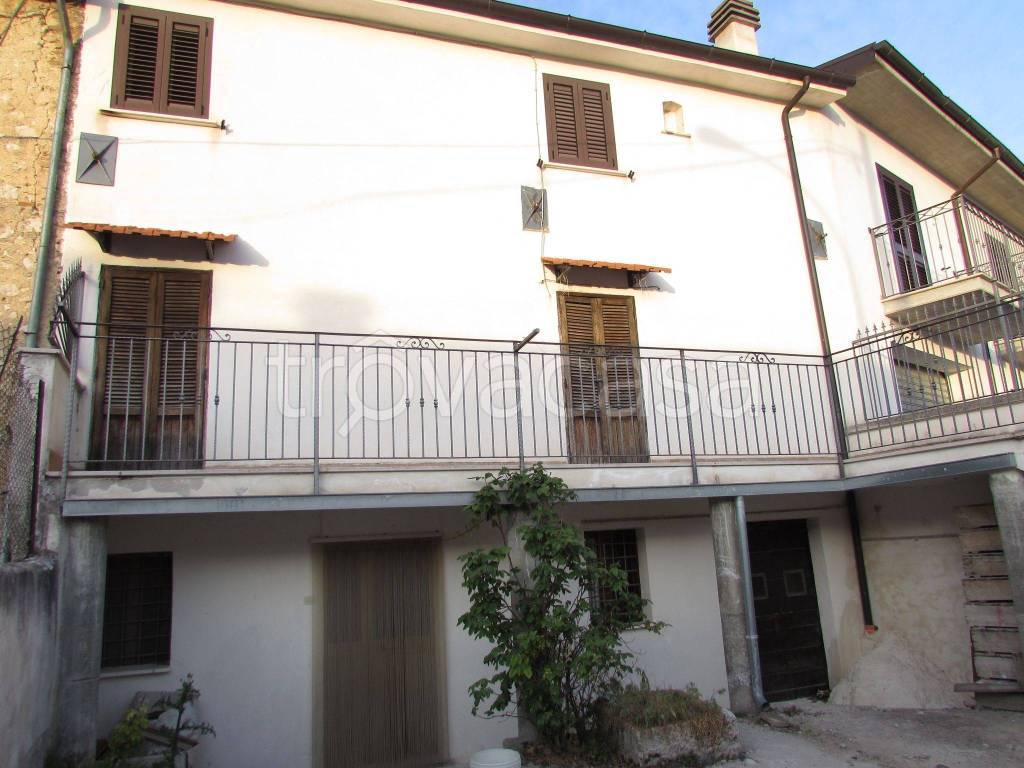 Appartamento in in vendita da privato ad Aielli via Stazione, 106