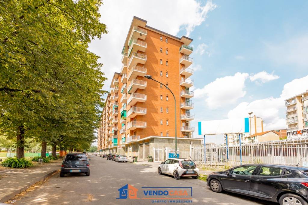 Appartamento in vendita a Torino corso Cesare Correnti, 53