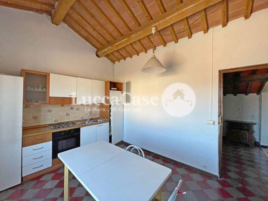 Casa Indipendente in vendita a Lucca