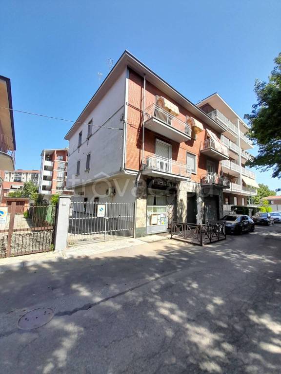 Appartamento in in vendita da privato a Collegno via Condove, 6