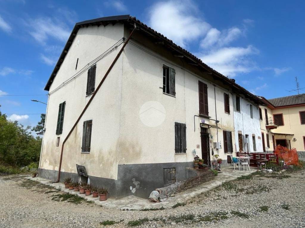 Casa Indipendente in vendita a Castagnole Monferrato località Cascina Vadonia, 3