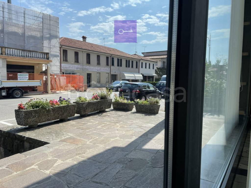 Negozio in affitto a Galzignano Terme via Roma