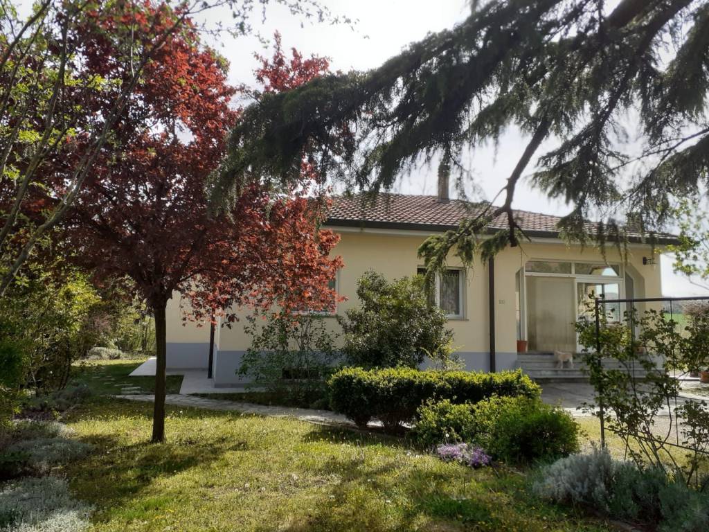 Villa in vendita a Monleale loc. Casareggio