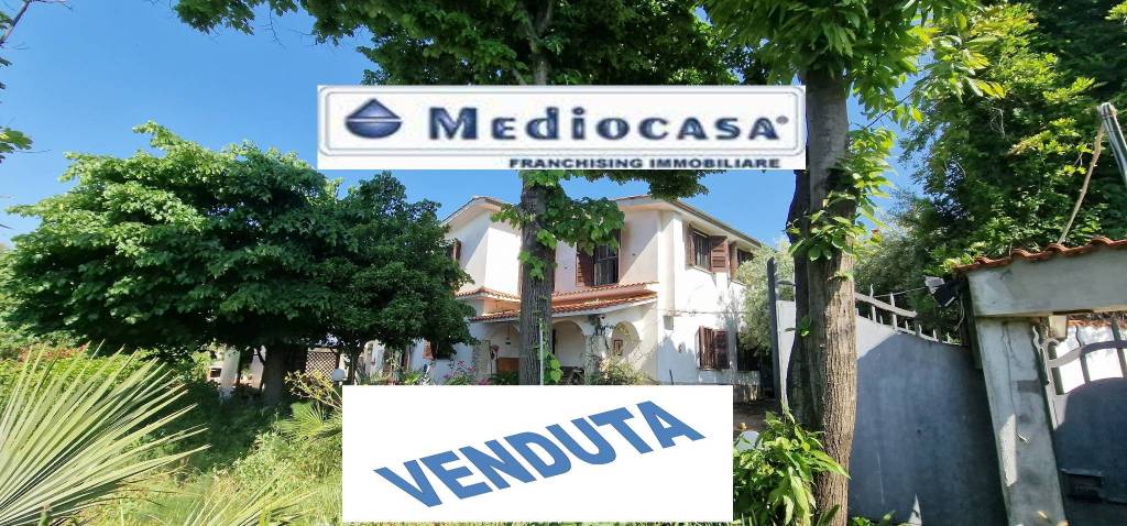 Villa in vendita a Velletri via Santa Marta, 31